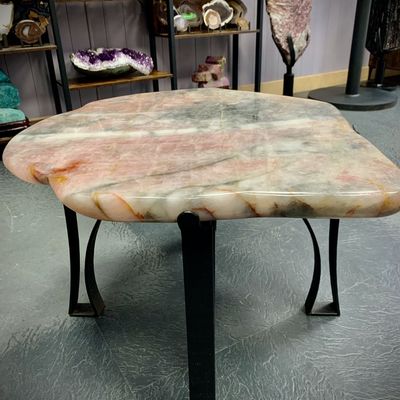 Design objects - The pink quartz coffee table: a unique handmade art object - LAVENTURINE GALLERY