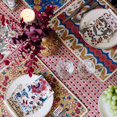 Table linen - Lizzie tablecloth - JAMINI BY USHA BORA
