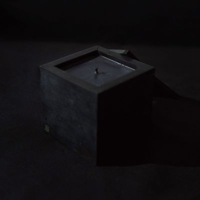 Candles - WU1 / 200G SCENTED CANDLE - BLACK FADES