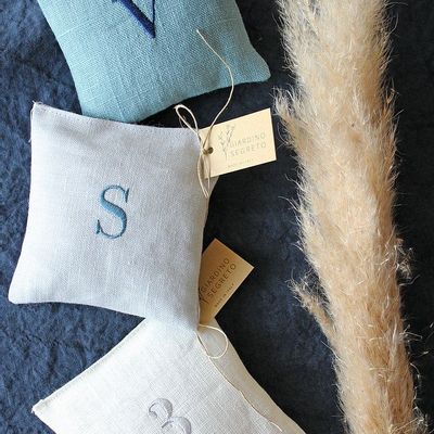 Objets personnalisables - Linen perfumer with lavender with initials - GIARDINO SEGRETO