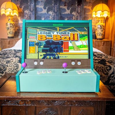 Decorative objects - MINATO: Retro game cabinet, over 1000 Emerald arcade games - MAISON ROSHI - LUXURY ENTERTAINMENT CABINETS