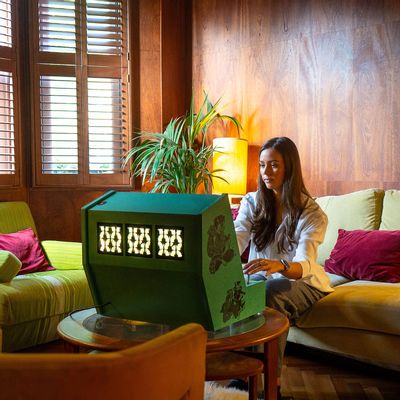 Decorative objects - MINATO: retro game cabinet, over 1000 arcade games - Emerald - MAISON ROSHI - LUXURY ENTERTAINMENT CABINETS