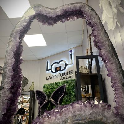 Mirrors - The XXL amethyst frame: Art & deco object, unique handmade piece - LAVENTURINE GALLERY