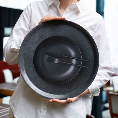 Trays - Round wooden serving tray - Black trompe-l'oeil plate 38 cm - MONBOPLATO