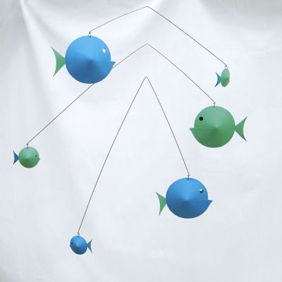 Objets déco enfant - Fish Mobile, décoration à suspendre avec 6 poissons en papier, grand - LIVINGLY