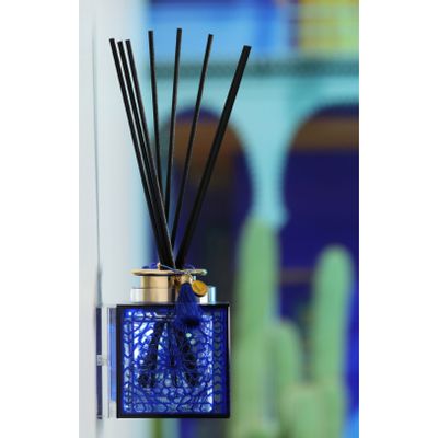 Decorative objects - The first wall diffuser - Le Jardin Bleu Collection - L'COLLECTIONS PARIS