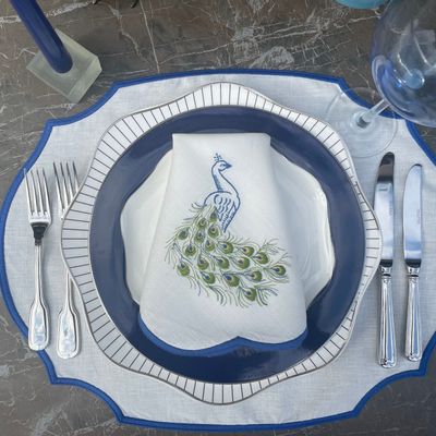 Table linen - Machine embroideries - DREAMSPACES