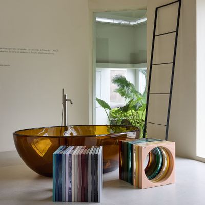 Bathtubs - OVAL Bathtub - VALLVÉ