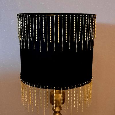 Objets de décoration - Abat-jour Cylindrique Noir et Doré avec Franges de Perles et Strass - BELLE EPOQUE