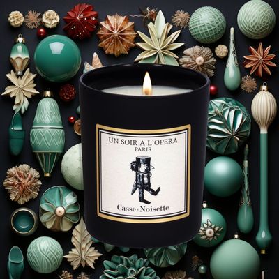 Decorative objects - NUTCRACKER - SCENTED CANDLE 100% VEGETABLE WAX - 180 GR - UN SOIR A L'OPERA