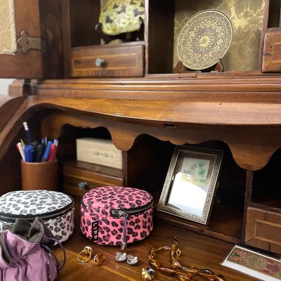 Gifts - Leopard/Olive Round Zipped Jewelry Bag - LIPP