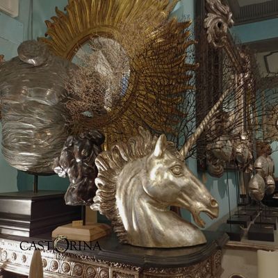 Sculptures, statuettes et miniatures - Sculpture en bois licorne faite main - finition à la feuille d'argent - CASTORINA 1895
