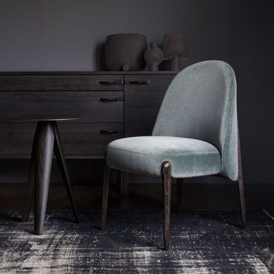Chaises - Ames Low Dining Chair – Chaise de salle à manger en chêne et tissu - LIVINGSTONE