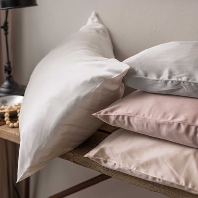 Bed linens - Ashley silk pillowcase - MAISON VIVARAISE – SDE VIVARAISE WINKLER