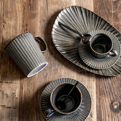 Assiettes au quotidien - VAISSELLE LIV BLEU - TABLE PASSION / BASTIDE 1880