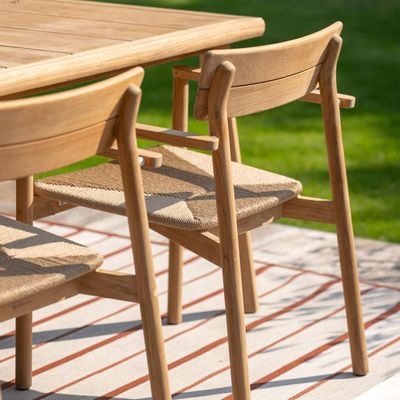 Chaises de jardin - Lynn Teak chaise avec accoudoirs - JATI & KEBON