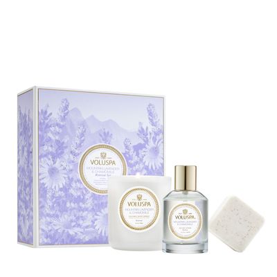 Home fragrances - "Retreat Ritual" Gift Set (Classic Candle, Room Spray, Bath Bomb) - VOLUSPA