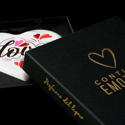 Cadeaux - Cuore in Legno -  Cœur en bois . - PROFUMO DEL LEGNO - HOLZDUFT