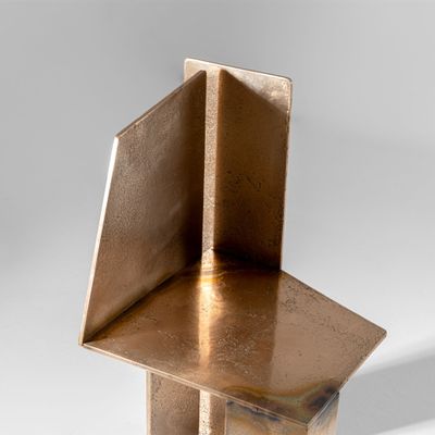 Chairs - Cadrega - HESSENTIA