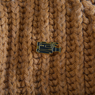 Brooches - Pin VHS Camera - PINPINPIN.IT