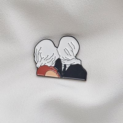 Brooches - Pin Kiss - PINPINPIN.IT
