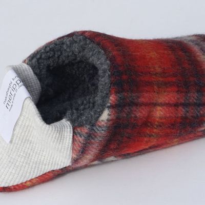 Socks - JAPAN MADE Reversible room shoes / Shaggy tartan x Quilted boa - MERIPPA