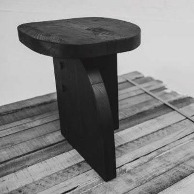 Stools - Atelier Contour - Kuro Monorisu - Stool 001 - ATELIER CONTOUR