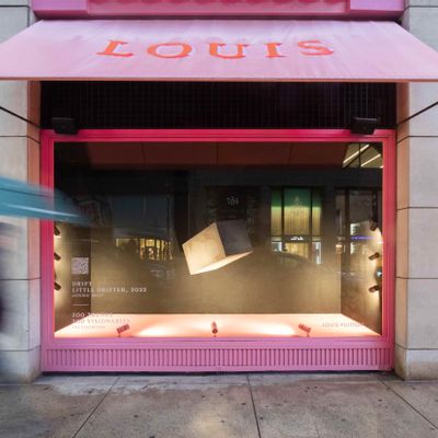 Ensembles muraux - LEVITA - Gravity display - vitrine - BELGIUM IS DESIGN