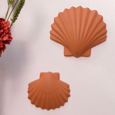 Outdoor decorative accessories - CALYPSO (Shell) - MONOCHROMIC CERAMIC