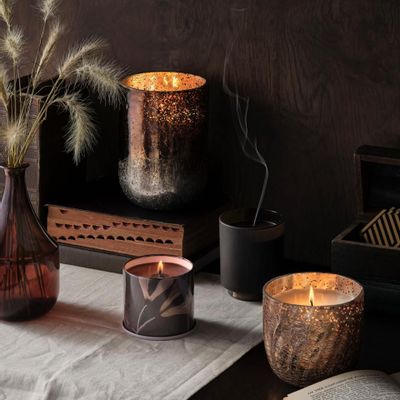 Candles - Woodfire Crackle Glass Candle, Brown - ILLUME