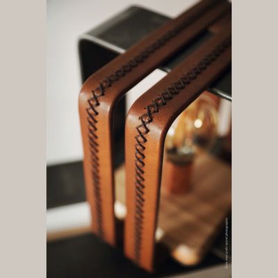 Customizable objects - Emö leather table lamp - K DEL