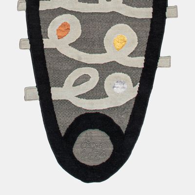 Tapis sur-mesure - OUCH Tapis fait à la main - MIRMOLA & CO