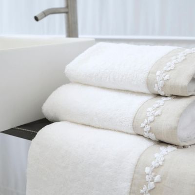 Bath towels - Fiori Towel Set - ANNA MONTI