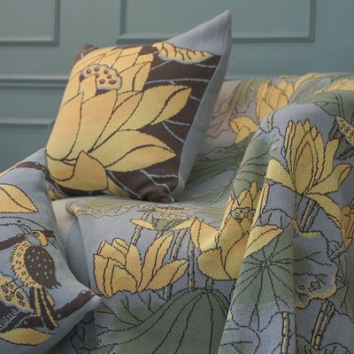 Throw blankets - Lotuses - BON`EE