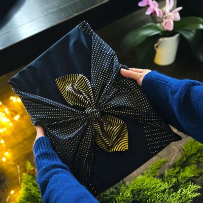 Design textile et surface - Emballage Cadeau en Coton Recyclé Monochrome Etoile du Sud L - CARÉDEAU PAPIER CADEAU RÉUTILISABLE