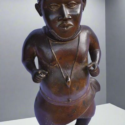 Sculptures, statuettes and miniatures - Court gnome from the Oba Ife, Nigeria - QUINTESSENCE AFRICAINE