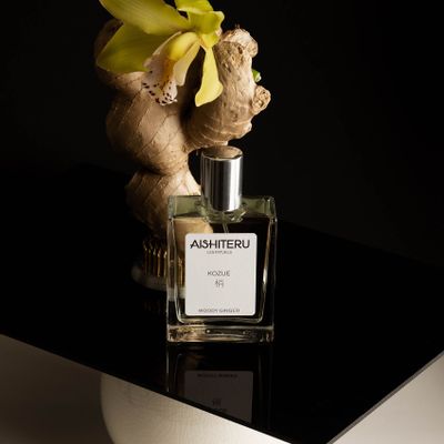 Objets de décoration - PARFUM D’AMBIANCE 100% VÉGÉTALE - 50 ML - KOZUE - WOODY GINGER - AISHITERU