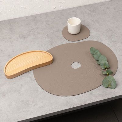 Table mat - Leather placemat and coaster, beige I MILLSTONES - NAMUOS