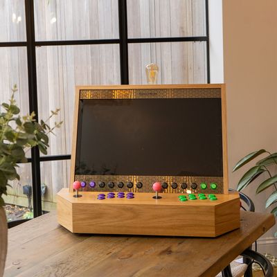 Tables de jeux - Jeu d'arcade personnalisé SENSEI V3 - MAISON ROSHI - LUXURY ENTERTAINMENT CABINETS