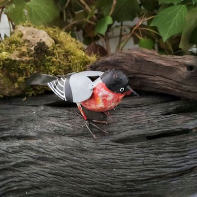 Decorative objects - Recycled Metal Sculpture Eurasian Bullfinch 16x7cm - TERRE SAUVAGE