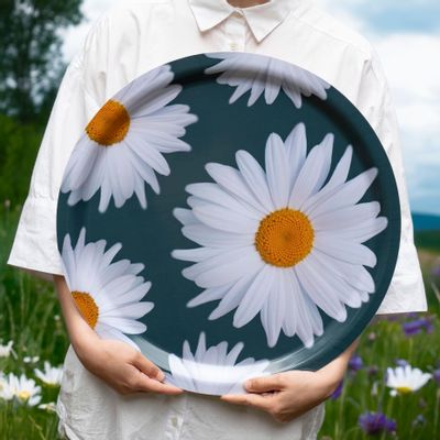 Trays - Round wooden serving tray - White daisy 49 cm - MONBOPLATO