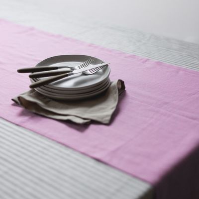 Table linen - Pink Table Runner - OURY HOME