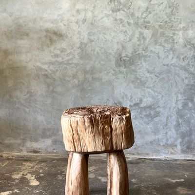 Tabourets - Tabouret brutaliste en teck massif blond upcyclé H:40 D:32 - OFFICE OBJETS