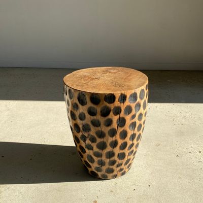 Tabourets - Bout de canapé tacheté en bois massif monoxyle - OFFICE OBJETS
