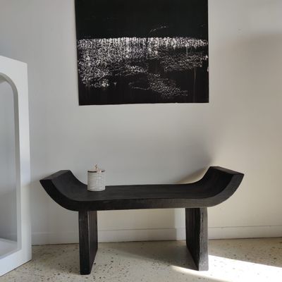 Bancs - Banc design assise incurvé en bois massif noir - OFFICE OBJETS