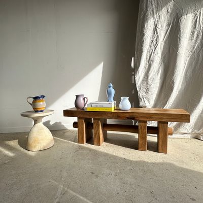 Bancs - Banc en bois massif piètement ajouré traversé par un cylindre - Manguier - OFFICE OBJETS