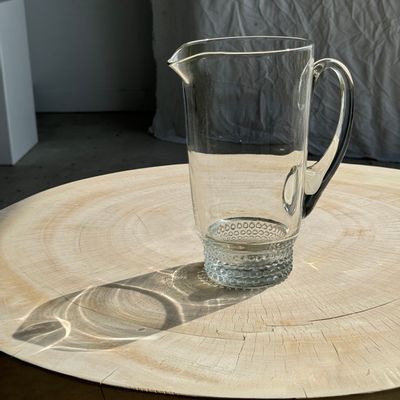 Carafes - Carafe à anse en verre belle matière pied motifs billes de verre H21 - OFFICE OBJETS
