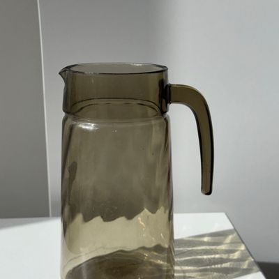 Carafes - Vintage ridged smoked glass decanter - OFFICE OBJETS