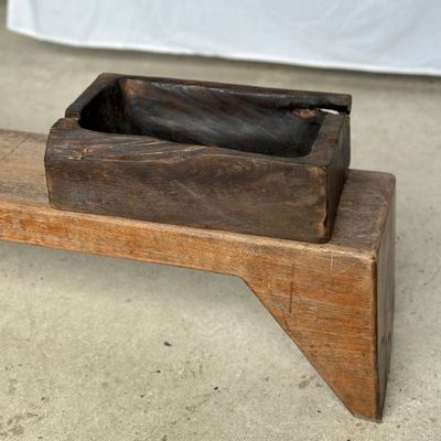 Sculptures, statuettes et miniatures - Coupe en teck asiatique brune foncée rectangulaire simple - OFFICE OBJETS