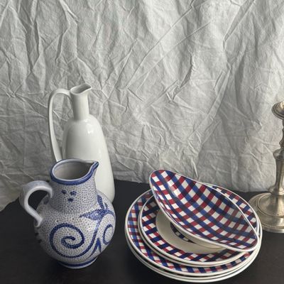 Assiettes au quotidien - Ensemble de vaisselle Sarreguemines rouge et bleu  - OFFICE OBJETS